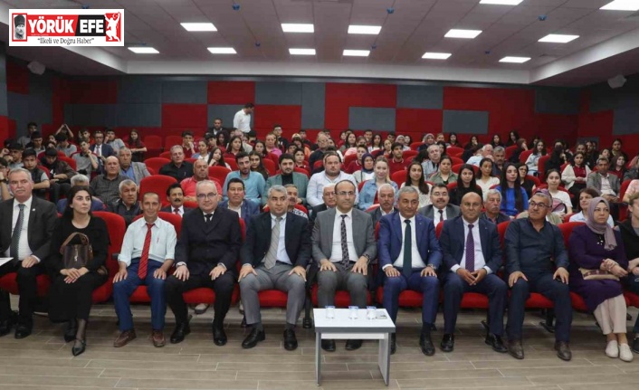 Adnan Menderes memleketi Koçarlı’da konferans ile anıldı