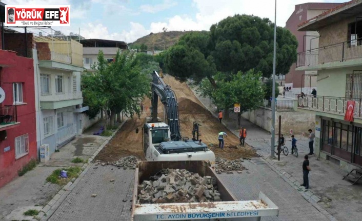 Aydın Büyükşehir Belediyesi Şerbetci Caddesi’nde sıcak asfalt çalışmalarına başladı