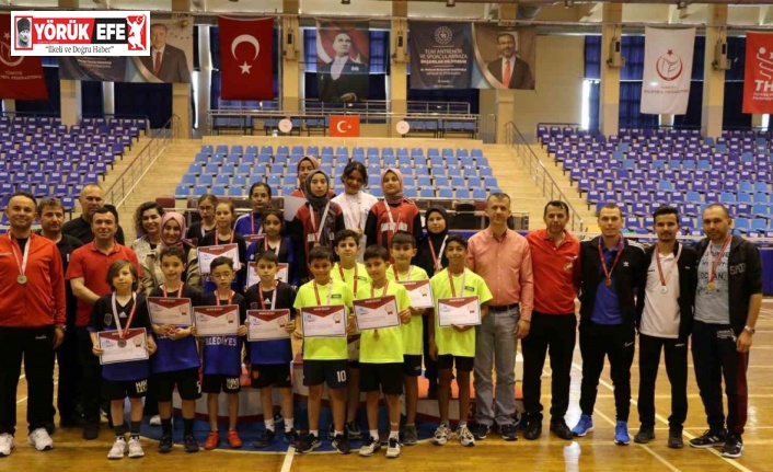Aydın’da Badminton Grup Müsabakaları tamamlandı