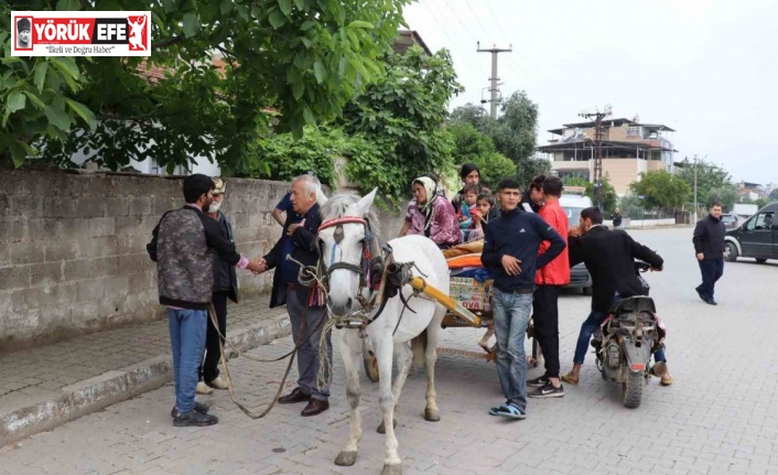 Başkan Özcan 8 kardeşin memleketlerine dönmelerini sağladı