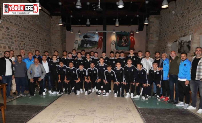 Nazilli Belediyespor U17 Futbol Takımı akşam yemeğinde buluştu