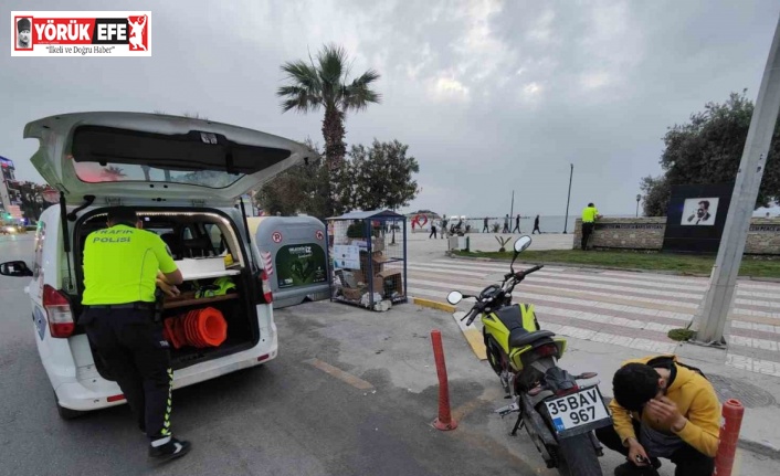 Şüphe üzerine durdurulan motosikletin plakası sahte çıktı, sahibine 20 bin lira ceza kesildi