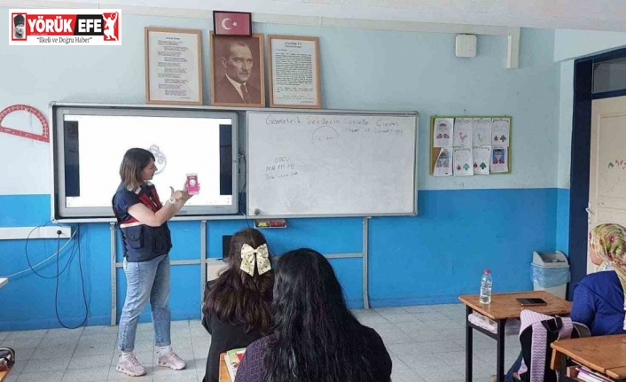 Jandarma, kadınları KADES konusunda bilgilendirildi