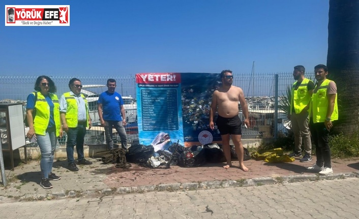 Kuşadası’nda balıkçı barınağı temizlendi