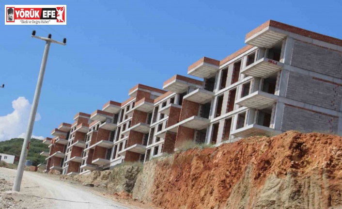 Kuşadası’nda dağ taş inşaat olmaya başladı