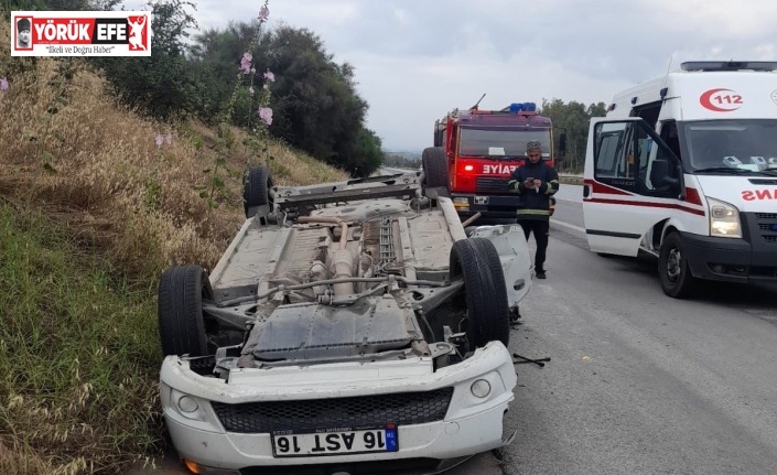 Otobanda kontrolden çıkan otomobil ters döndü