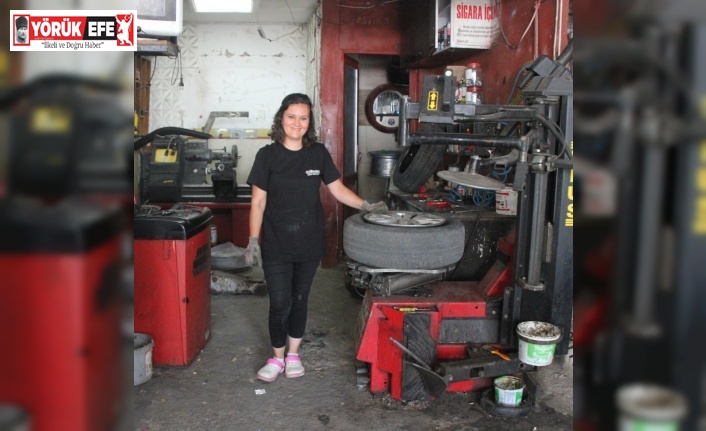 “Kadın isterse her işi yapar” diyerek kocasına yardım ediyor