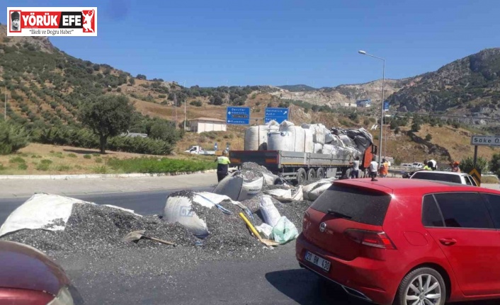 Söke’de OSB kavşağındaki kaza, trafiği felç etti