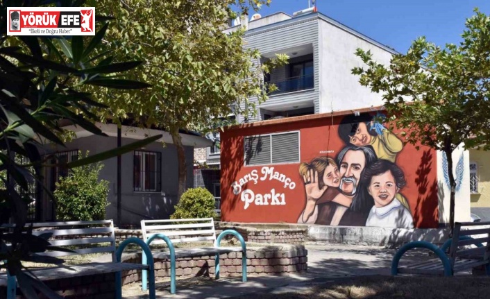 Bu parka gelenleri Barış Manço karşılıyor
