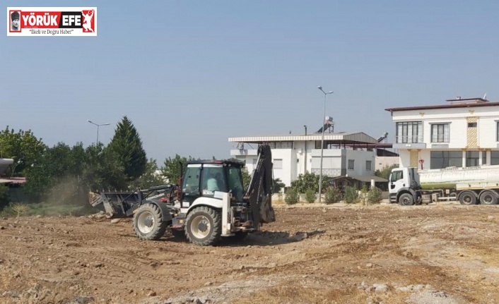 Buharkent ekipleri, çocuk parkı için kolları sıvadı
