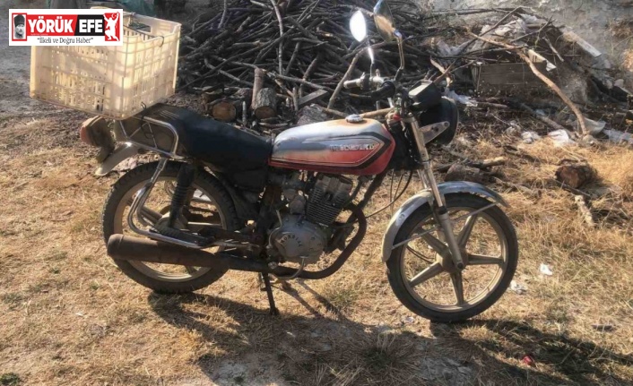 Uyuşturucu taciri çalıntı motosikletle yakalandı