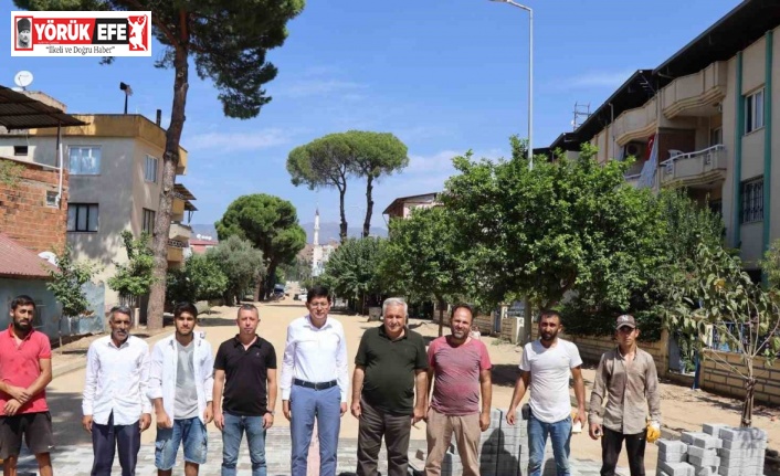 Yeşil Mahalle 374 Sokak’taki yol yenileme çalışmalarında ikinci etap başladı