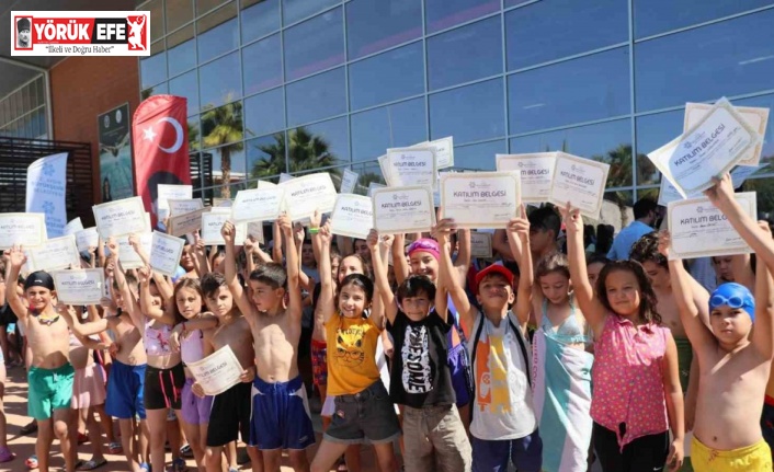 Aydın’da 750 öğrenci Büyükşehir Belediyesi’nden yüzme sertifikası aldı