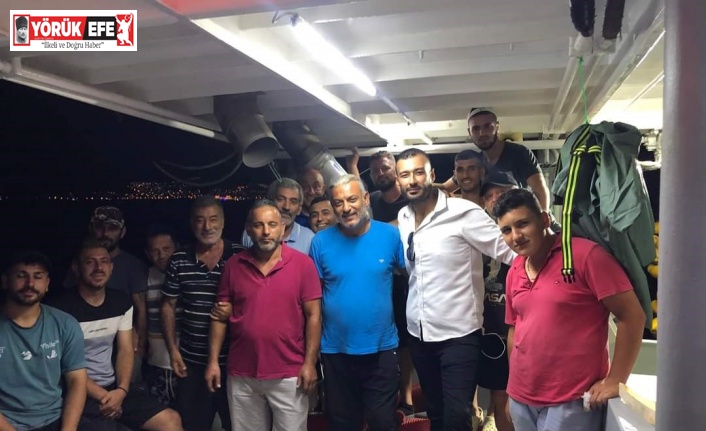 Didim açıklarında hamsi ve sardalya bereketi