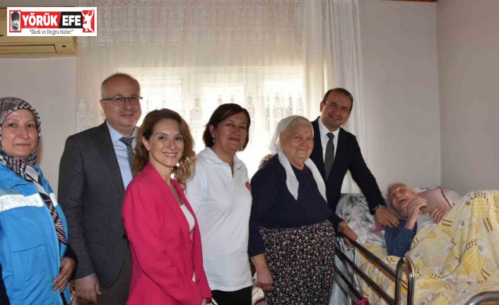 Aydın İl Sağlık Müdürü Şenkul yaşlıları unutmadı