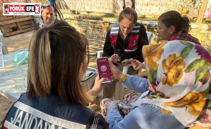 Aydınlı kadınlara KADES uygulaması anlatıldı