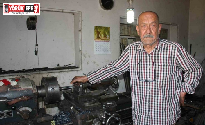 Kendisinden yaşça büyük torna tezgahında 3 çocuk büyüten Mehmet usta hayatını kaybetti