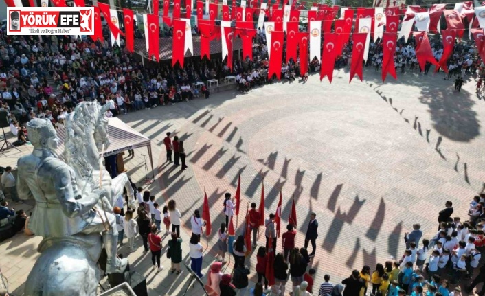 Kuyucak’ta 100. yıl coşkusu meydanlara sığmadı