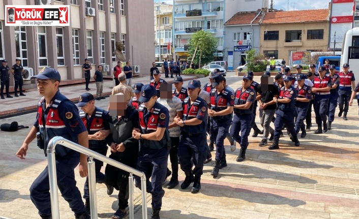 Polisin bıçaklanması olayı ile ilgili gözaltına alınan 8 şüpheli adliyeye sevk edildi