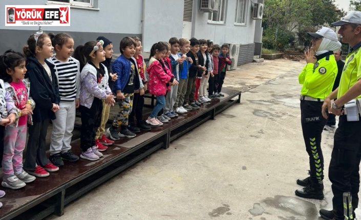 Anaokulu öğrencilerine uygulamalı trafik eğitimi verildi