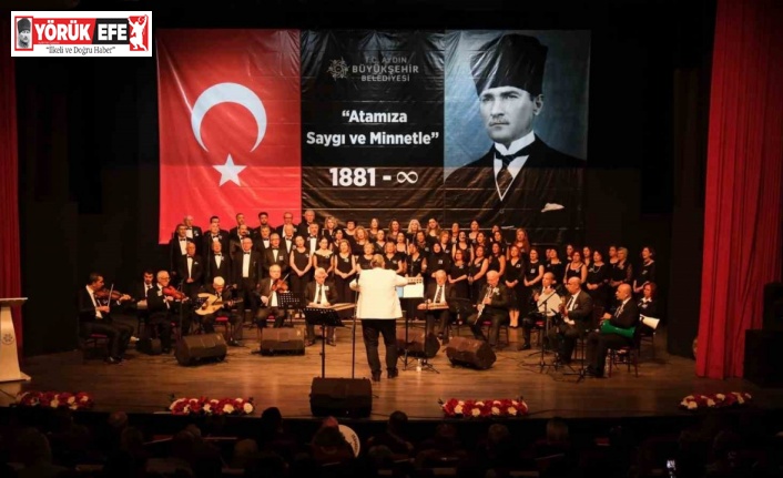 Aydınlılar Atatürk’ün sevdiği şarkıları hep birlikte söyledi