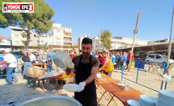 Buharkent’te esnaflardan keşkek hayrı