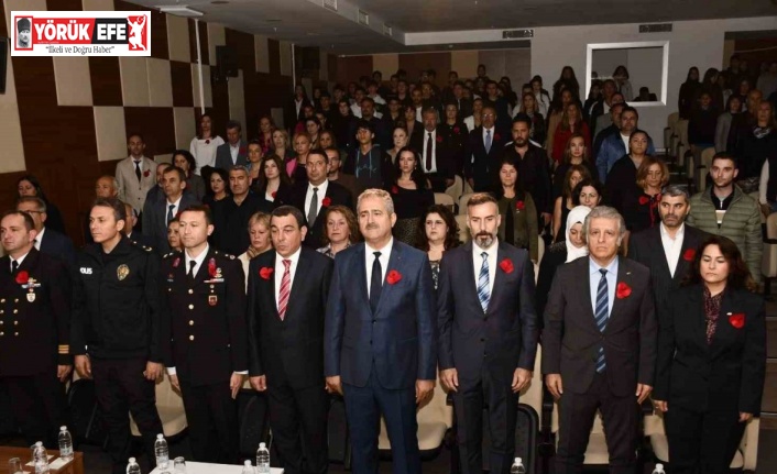 Kuşadası’nda Öğretmenler Günü kutlandı