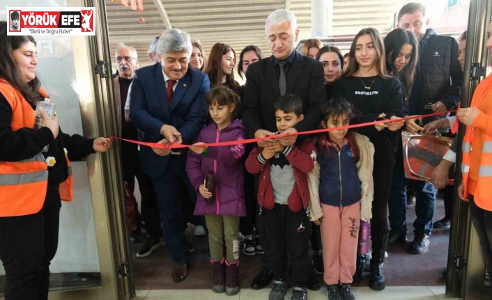 Kuyucak Belediyesi 1. Kitap Günleri başladı.