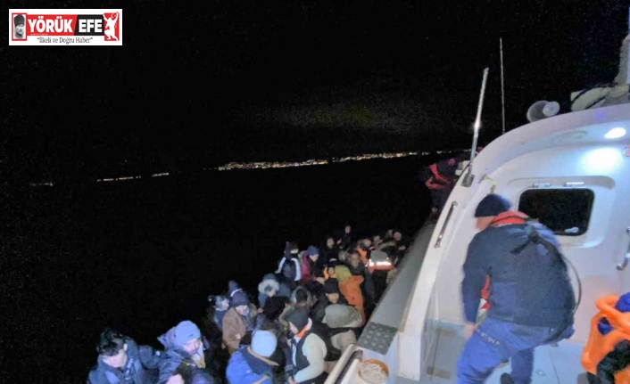 Lastik bot içerisindeki 51 düzensiz göçmen kurtarıldı