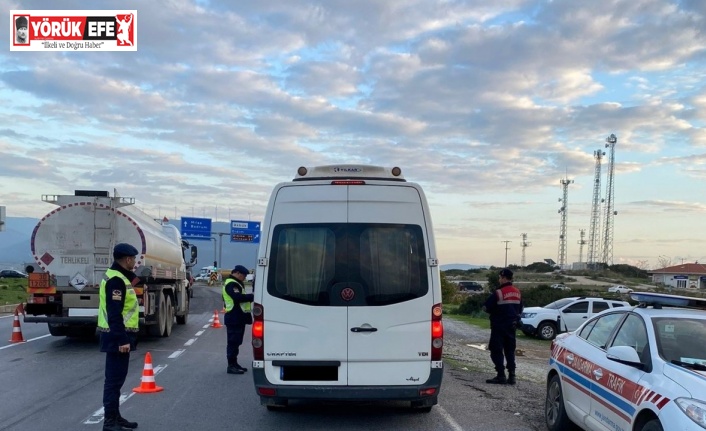 Aydın’da jandarma 2023 yılında 834 bin 222 aracı kontrol etti