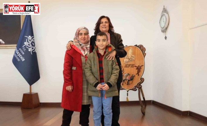 Başkan Çerçioğlu ilkokul öğrencisi Efran’ı ağırladı