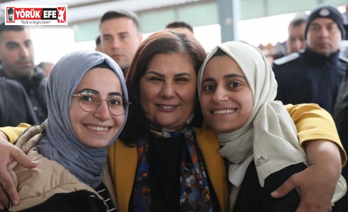 Başkan Çerçioğlu, Söke Bağarası Salı Pazarı’nda vatandaşlarla buluştu