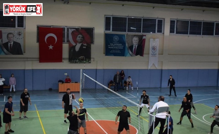 Bozdoğan’daki kurumlar arası voleybol turnuvası sona erdi