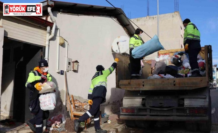 Defalarca temizlenen evde yine aynı manzara