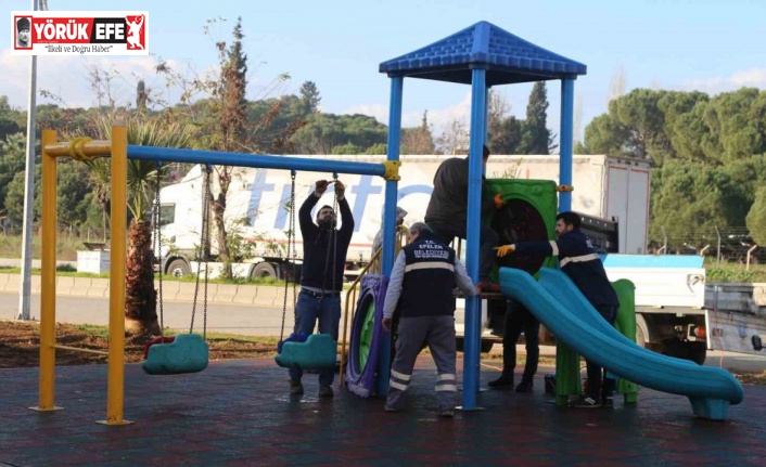 Efeler’de parklar yenileniyor