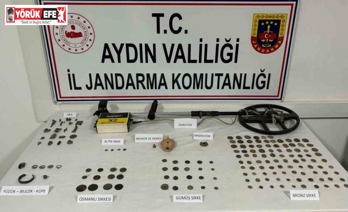 Elindeki tarihi eserleri 40 bin dolara satmak isterken suçüstü yakalandı