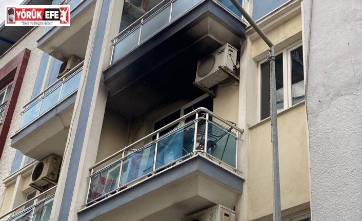 Klima alev aldı, evi yaktı