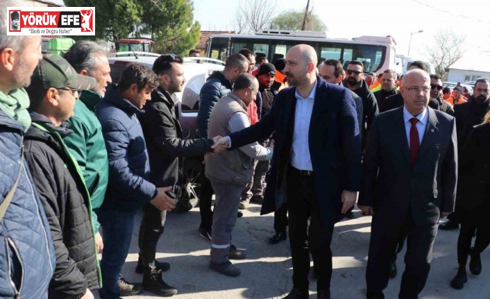 Söke Belediyesi işçilerinden Başkan Arıkan’a davul zurnalı karşılama