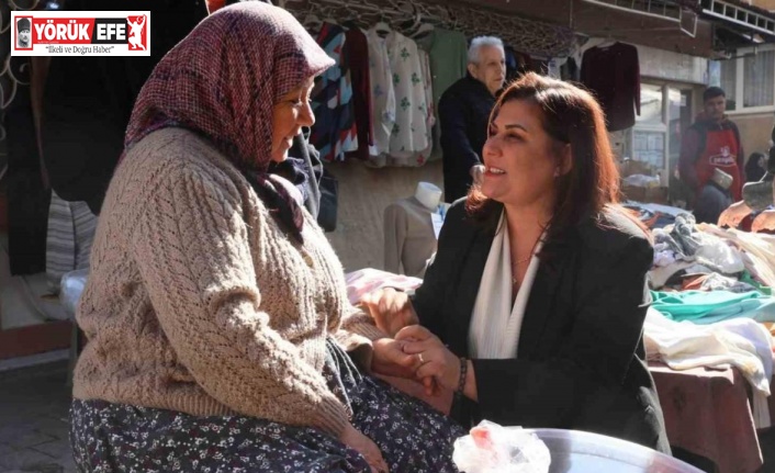 Başkan Çerçioğlu Salı Pazarı’nda vatandaşlarla buluştu