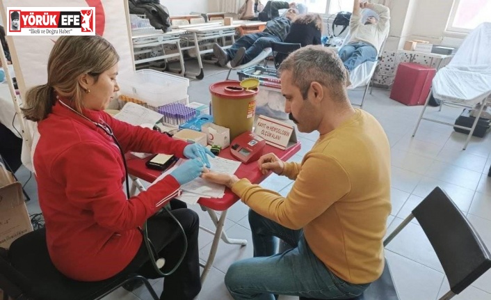 Karacasulular kan bağışında bulundu