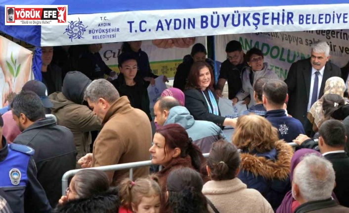 Başkan Çerçioğlu Buharkent’te vatandaşlara binlerce fide dağıttı