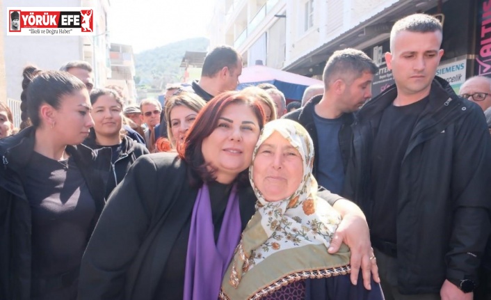 Başkan Çerçioğlu Koçarlı pazarımda vatandaşlarla buluştu