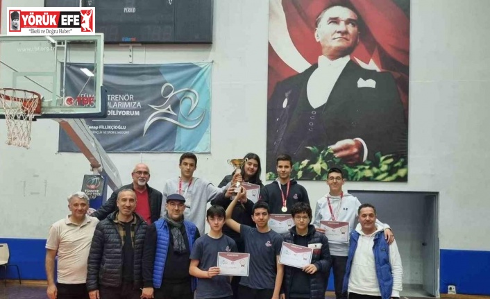 En iyi hamleyi yapan Aydın Lisesi il birincisi oldu