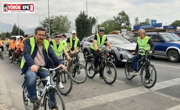 Aydın Anadolu İmam hatip Lisesi öğrencileri bisiklet kullanmayı yaygınlaştırdı