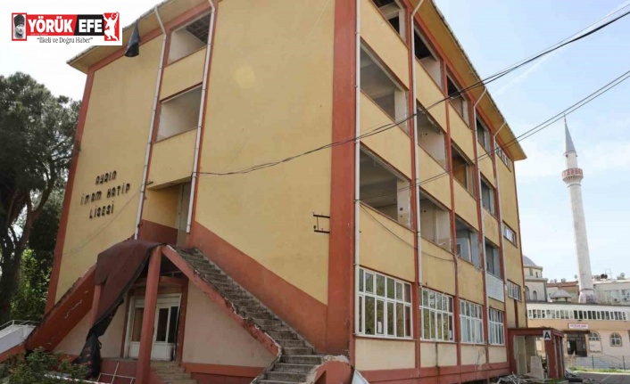 Aydın’ın sembol okulunda yıkım çalışmalarına başlandı