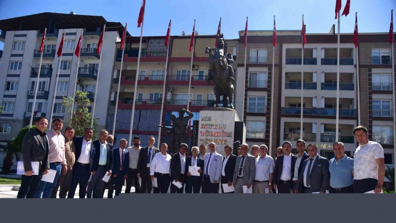 Başkan Kaya muhtarları yalnız bırakmadı