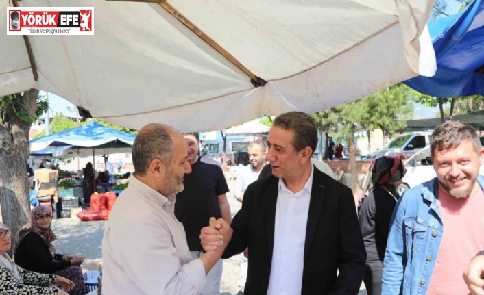 Başkan Yetişkin, bayramı vatandaşlarla iç içe geçirdi