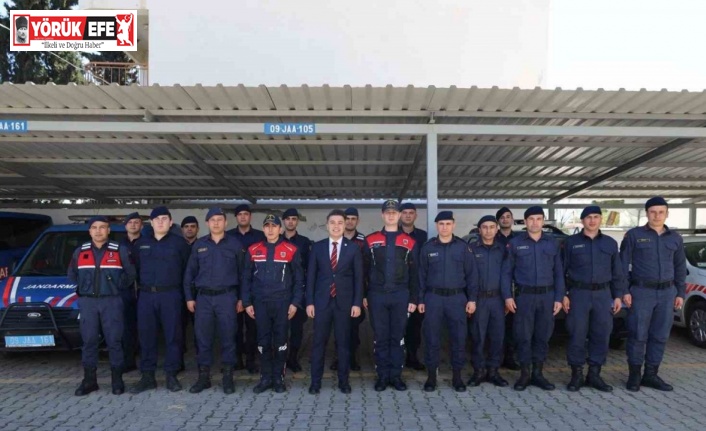 Kaymakam Gündoğdu bayramı görevi başında geçirenleri unutmadı