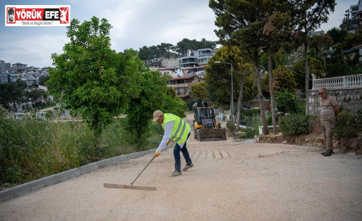 Kuşadası Belediyesi yolları yenilemeye devam ediyor