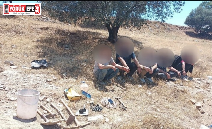 Definecileri kazdıkları çukurdan jandarma tek tek çıkardı